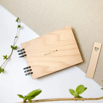 Fotoalbum Dědova dílna Malé fotoalbum Miluju tě buk A5 Počet a barva papírů: Černé - 30 listů