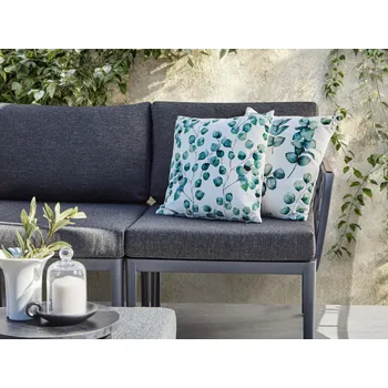 Bytový textil Sada 2 venkovních dekorativních polštářů zelená polyester 45 x 45 cm se vzorem listů zahrada příslušenství Beliani