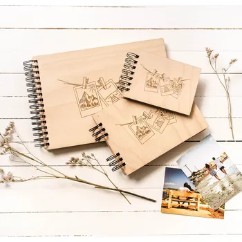 Fotoalbum Dědova dílna Kroužkové fotoalbum Polaroidky Počet a barva papírů: Černé - 30 listů