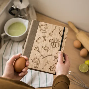 Zápisník Dědova dílna Dřevěný zápisník Sladká kuchařka Papír: Bez linek (čistý)
