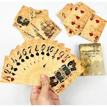 Karetní hra Stylové pirátské hrací karty s vintage motivy lodí a korzárů pro poker, kanastu, žolíky a další karetní hry