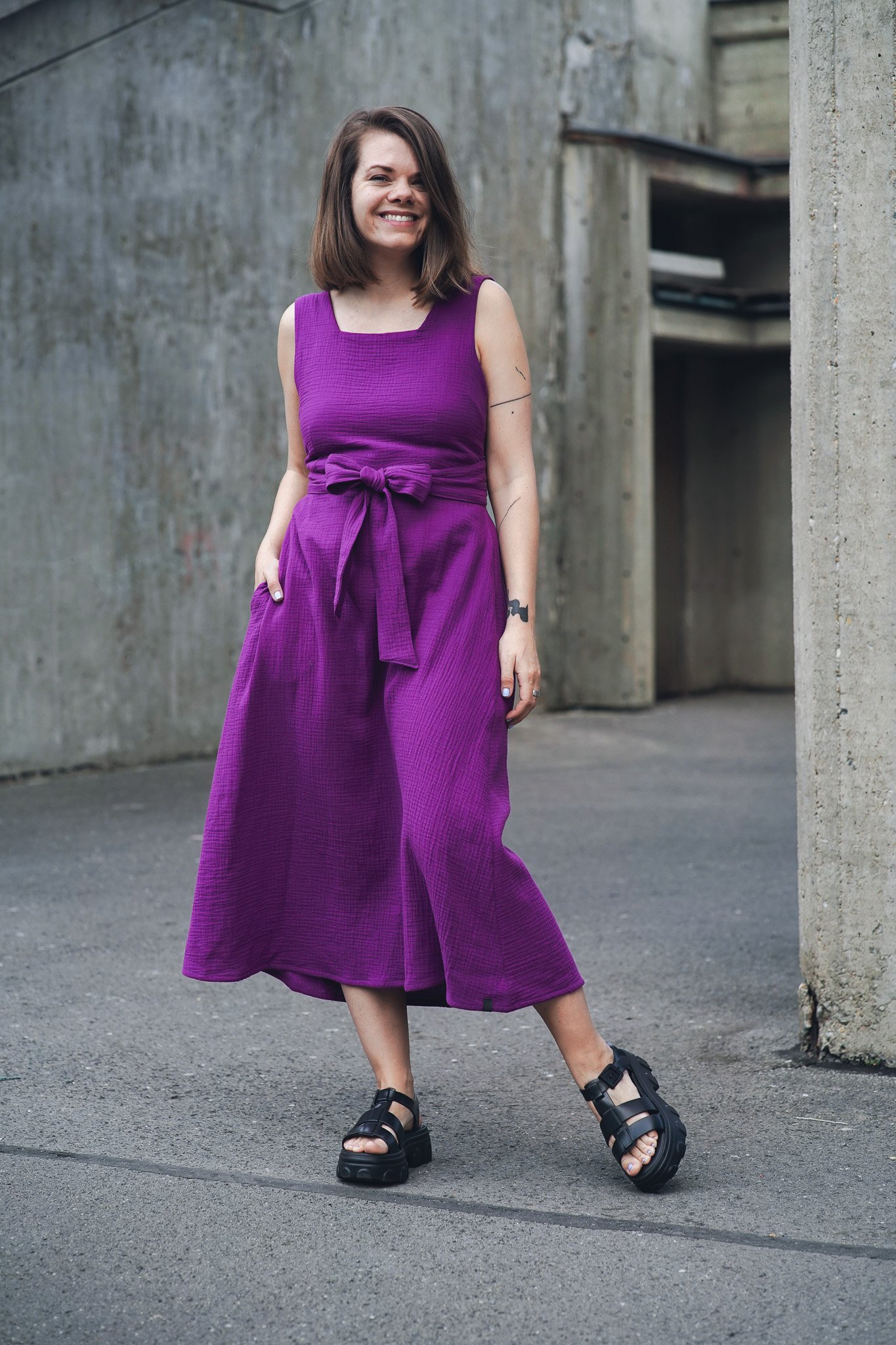 Šaty Cross Muslin Cyclamen - L-XL