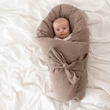 Zavinovačka Péřová mušelínová zavinovačka 80 × 80 / capuccino