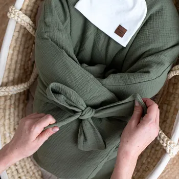 Zavinovačka Péřová mušelínová zavinovačka 80 × 80 / zelená