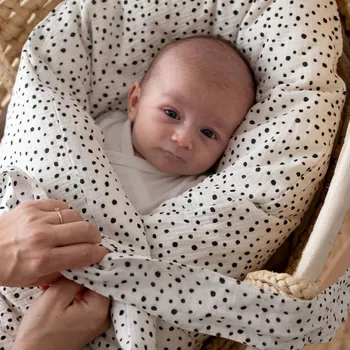 Zavinovačka Péřová mušelínová zavinovačka 80 × 80 / puntíky