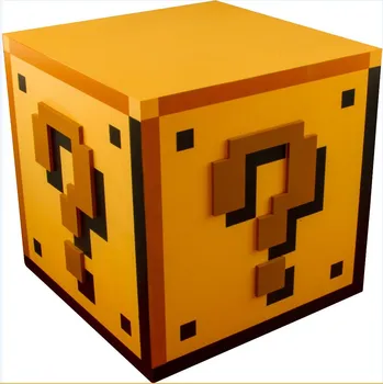 Lampička Stolní dekorativní zvuková lampa Super Mario: Záhadná kostka (18 x 18 x 18 cm)