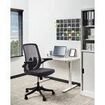 Kancelářská židle černá síťovina otočná základna nastavitelná výška zvedací područky domácí kancelář moderní Beliani