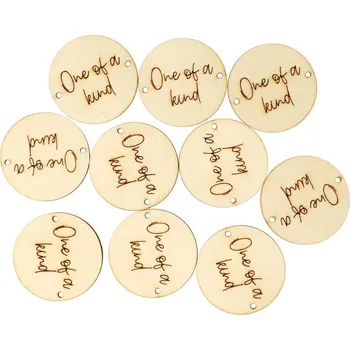 Nášivka Natana dřevěná nášivka 3cm One of a kind