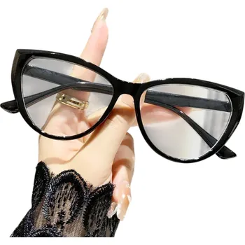 Dávkovač léků Dámské cat eye brýle na dálku dioptrie -2,50 Plastové obroučky Filtr modrého světla Elegantní retro design Stylové brýle pro každodenní nošení černá