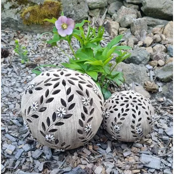 Zahradní dekorace Keramická koule na svíčku s větvičkou a kytičkami 20 cm Motiv: Šamotová