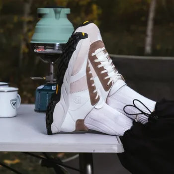 Pánská obuv Botas Nordic Mellow - Pánské kožené outdoorové tenisky / botasky bílo-hnědé | česká výroba ze Zlína 43 EU