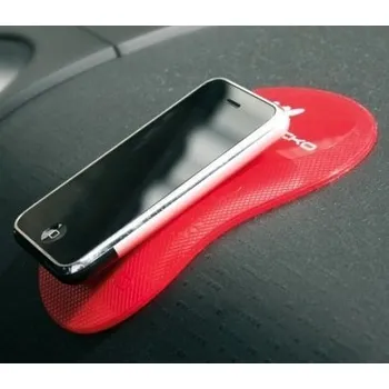 Protiskluzová gumová oboustraná podložka drží vše červená