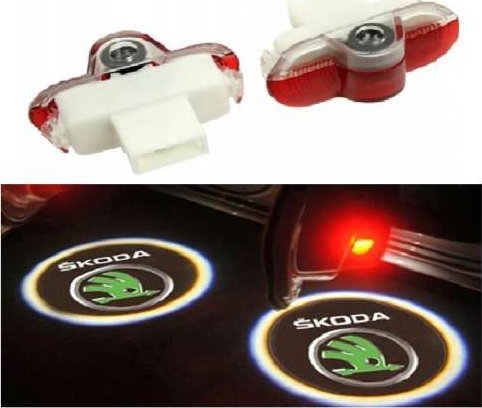 Svítící LED logo projektor Škoda ze dveří na silnici sada
