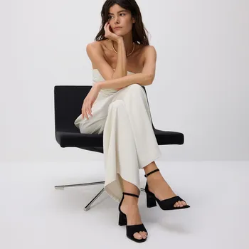 Dámské sandále Reserved - Sandály na masivním podpatku - černý - 313CR-99X - 313CR-99X-35