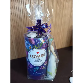 Dárková krabička Fialový balíček s vílou, čajem a srdcem