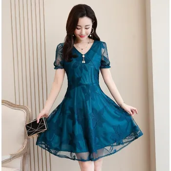 Dámské šaty Elegantní společenské šaty zelená M