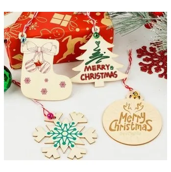 Vánoční dekorace DIDATOYS Vánoční dřevěné tvary v krabičce, 32 kusů