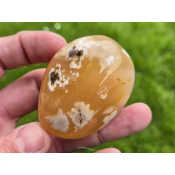 Přírodní kámen Hladký kámen achát růžový 109g