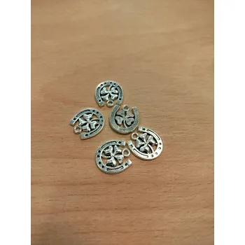 Podkovička se čtyřlístkem