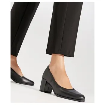 Dámské lodičky Lodičky Clarks Freva 55 Court 261709644 Černá 39_5