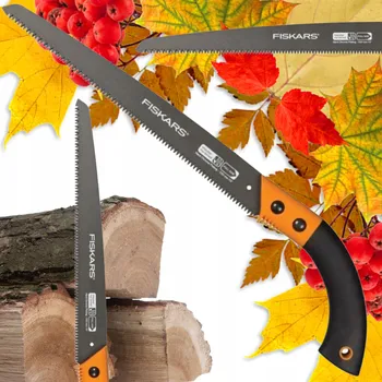 Ruční pilka FISKARS Zahradní ruční pila zesílená na čerstvé dřevo a větve, 56,5 cm