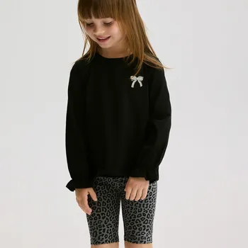 Dívčí kalhoty Reserved - Vzorované cyklistické šortky - tmavě šedá - 2411N-90X - 2411N-90X-92