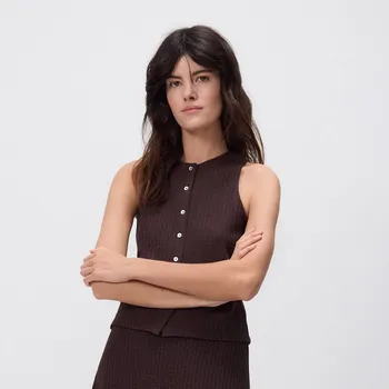 Dámská halenka Reserved - Halenka s dekorativními knoflíky - tmavě hnědá - 325DT-89X - 325DT-89X-XS