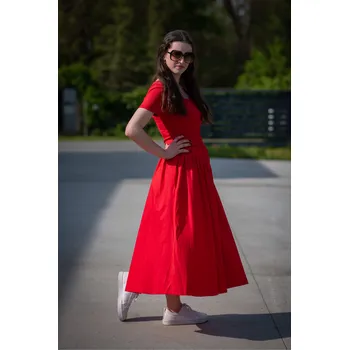 Dámské šaty Dlouhé kombinované šaty VOGUE 55808 barva: červená