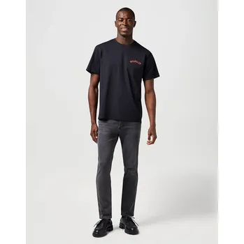 Pánské džíny Pánské džíny WRANGLER LARSTON WHISPERED WASH 112362433 Velikost: 38/32 Tričko zdarma při nákupu nad 3000,-!