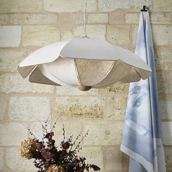 MARKET SET závěsné světlo Coquillage, 110 cm krémová barva, len - Stříška - Ø 10 cm, výška 4 cm 5 x 15 W LED - Doprava zdarma