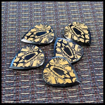 Trsátko TIMBER TONES Tribal Tones Snake Single Plectrum