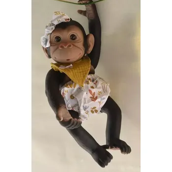 plyšák Opička v kalhotkách a žlutém bryndáčku od RosaToys (MONO REBORN 35CM ROSA CON BRAGUITAS Y BARBERO)