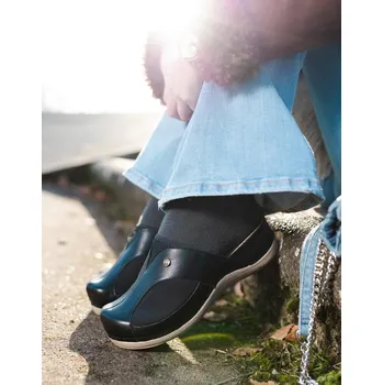 Dámská zdravotní obuv Leon 912 Dámská zdravotní kožená obuv pro Hallux Valgus - Černá Velikost: 39