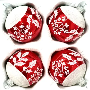 Vánoční ozdoba IRISA Vánoční koule 7 cm červené 4 ks