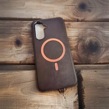 Pouzdro na mobilní telefon Elegantní pouzdro Gentleman Mag Cover MagSafe – A56, hnědé (Pouzdro, obal, kryt Gentleman Mag Cover s MagSafe na Samsung Galaxy A56 – ekokůže, ochrana fotoaparátu, hnědá barva)