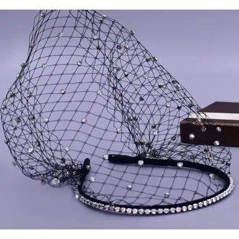 Čelenka B-TOP Krystalová čelenka do vlasů se závojem Druh barvy: Černá