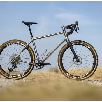 gravel kolo Equator Yasei Titanium gravel titanové kolo