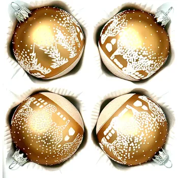 Vánoční ozdoba Irisa Skleněná vánoční koule Ø 7 cm – zlatá s bílou zasněženou vesničkou (sada 4 ks) Velikost: 7 cm, Balení: 4ks, Barva: bílá;zlatá