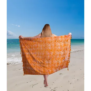 Šátek Pareo/sarong s batikovaným potiskem květin BALI157