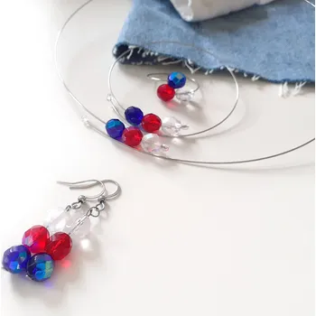 Souprava šperků Dámské šperkové sety trikolóra, náhrdelník, náramek, náušnice a prstýnek s červenými, bílými a modrými broušenými korálky