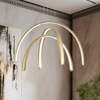 Viokef Závěsné světlo LED Megan, délka 60 cm, zlatá barva, 3 sv. - Stříška - délka 60 cm, výška 31,5 cm zlatý LED 41 W celkem - Doprava zdarma