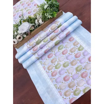 ubrus Běhoun - malovaná vajíčka na světle modrém mramoru