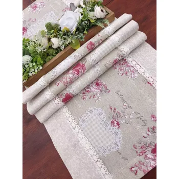 ubrus Běhoun - růžičky s krajkou lemované bílými ornamenty