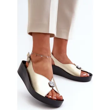 Dámské sandále Dámské kožené sandály na klíně a platformě S.Barski KV27-020 Barva: Zlatá, Velikost: 40