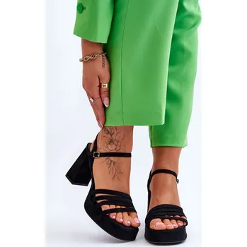 Dámské sandále Dámské semišové sandály na platformě Verda Barva: Černá, Velikost: 38