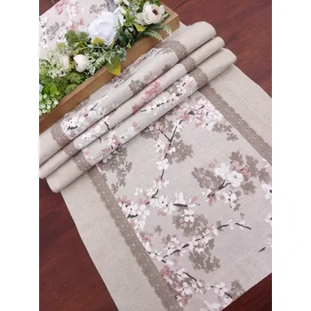 ubrus Běhoun - sakura na režné v kombinaci s kávovou krajkou