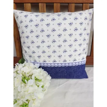 Povlak na dekorativní polštářek Povlak na polštář 40 x 40 cm – Folklórní růžičky s modrou | Ruční výroba z bavlny