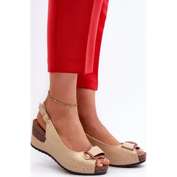 Dámské sandále Dámské Lehké Sandály Na Klinu Comfort Shoes Efravia Barva: Béžová, Velikost: 36