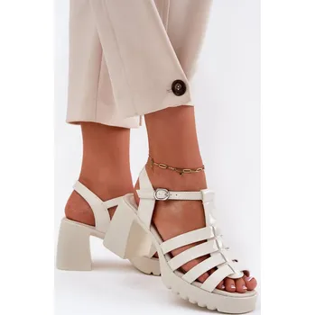 Dámské sandále Lakované Kožené Dámské Sandály Na Podpatku Vinceza 66621 Barva: Béžová, Velikost: 36