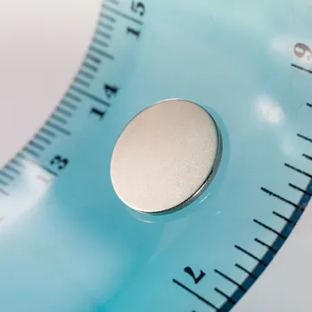 Dekorativní magnet Magsy Neodymový magnet válec pr.13x1 N 80 °C, VMM7-N42 Počet kusů: 90 ks